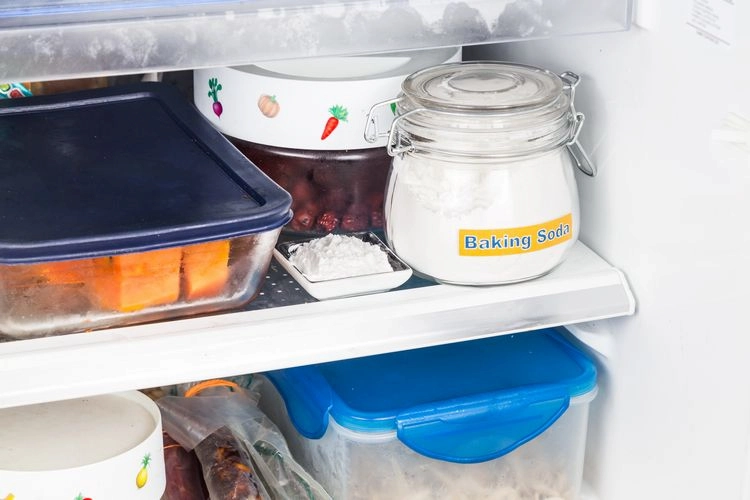 schlechte gerüche im kühlschrank mit backpulver entfernen