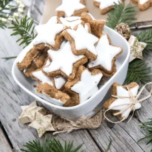 vegane zimtsterne mit aquafaba rezept weihnachtsplätzchen ohne milchprodukte