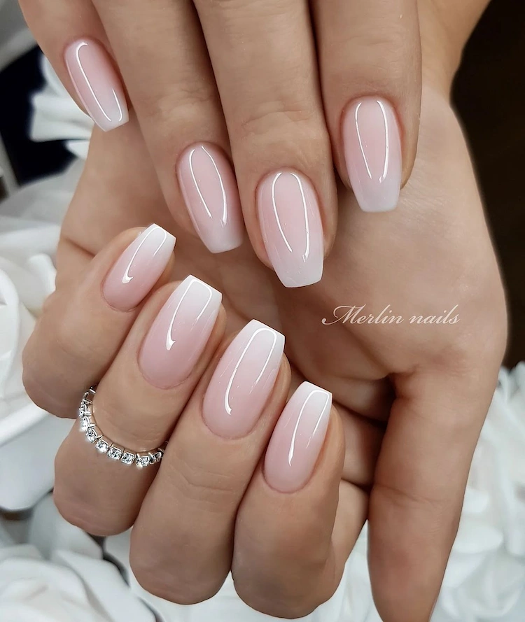 angesagte ballerina nails in french ombré