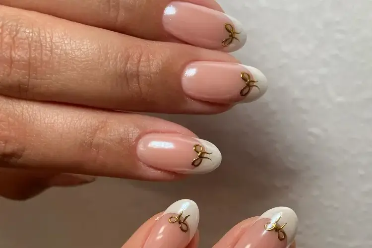 french nails aufpeppen nageldesign mit schleife bilder