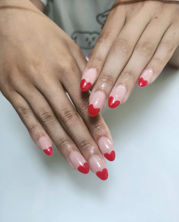 rote nägel ideen coquette nails nageltrend 2024