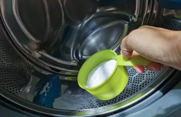 wie kann man die waschmaschine mit natron reinigen