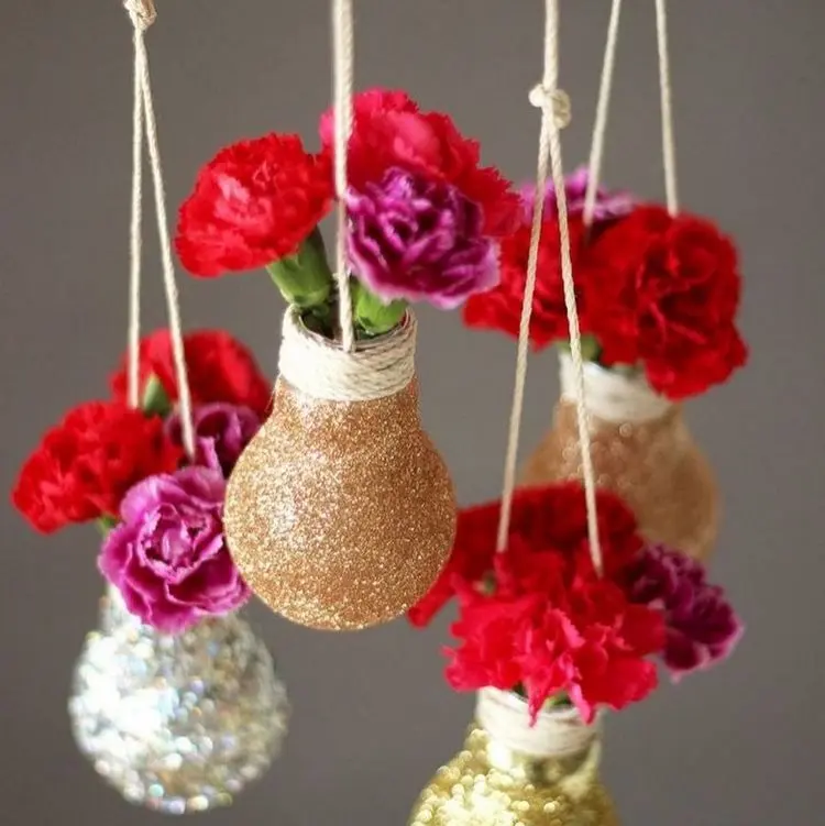 hängende dekoration basteln für das frühjahr oder valentinstag mit nelken