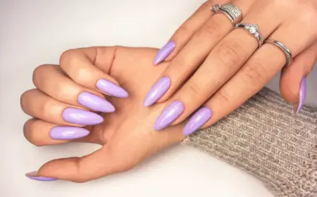 lilac nails nageltrend frühling 2024 nageldesign bilder