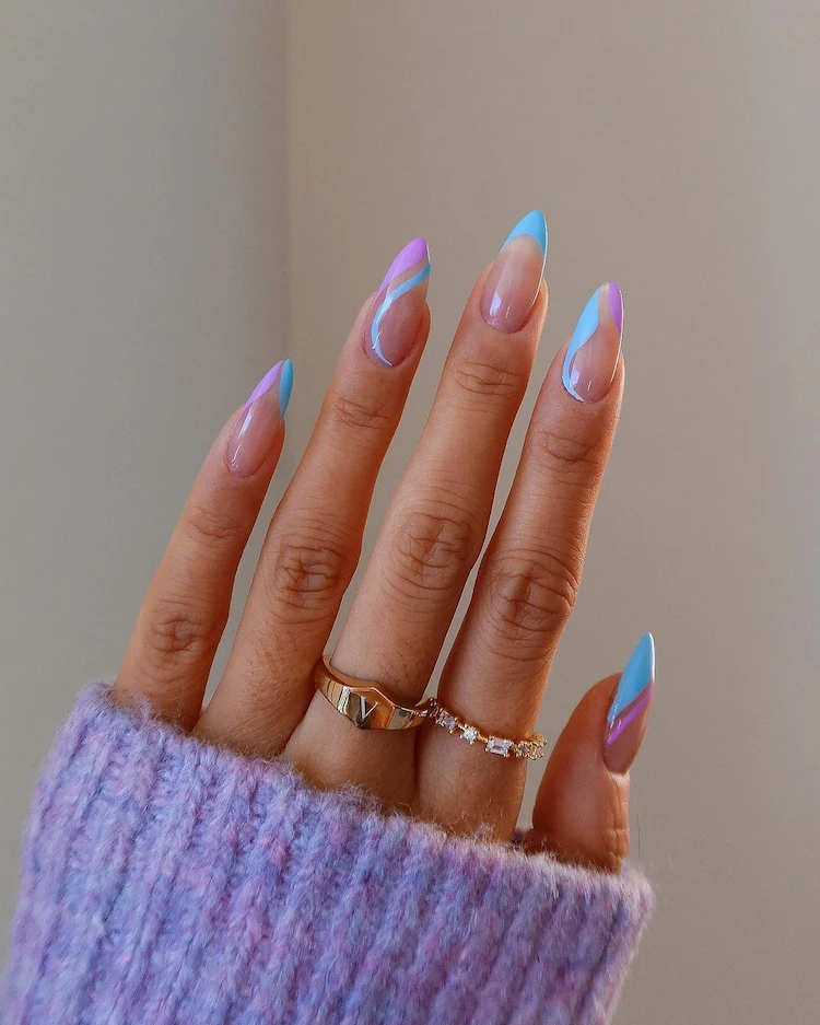 swirl nails in lila und blau