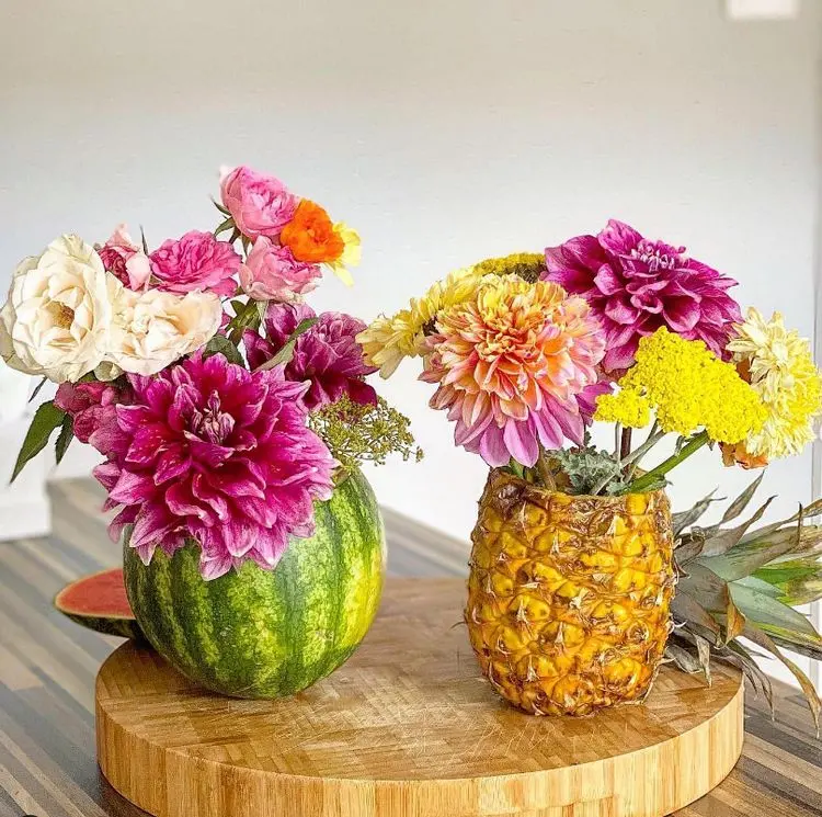 wassermelonen und ananas vase für eine party im freien