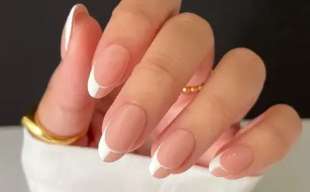 weiße split french nails