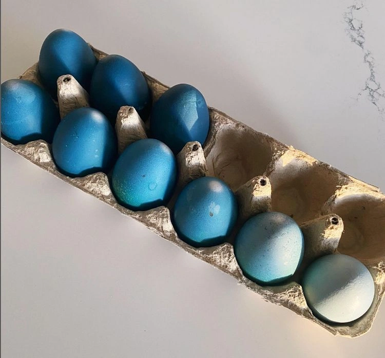 moderne ombre eier zu ostern