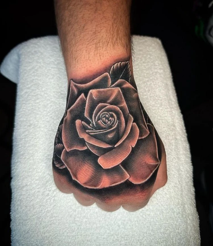 tatoo design mit rose