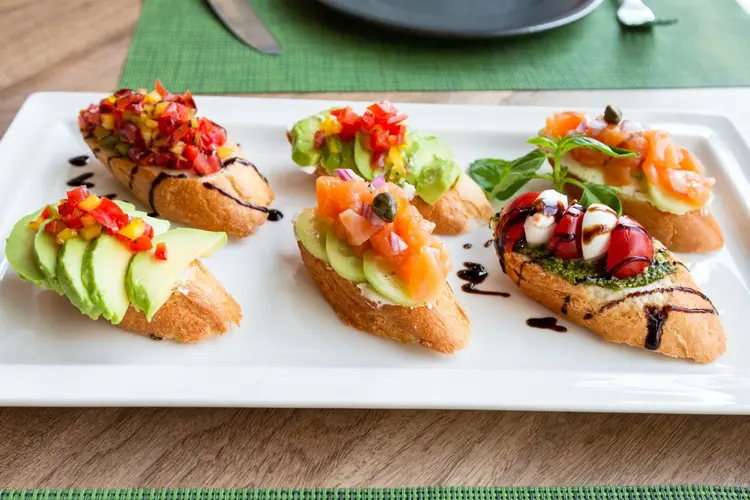 bruschetta variationen mit verschiedenen zutaten