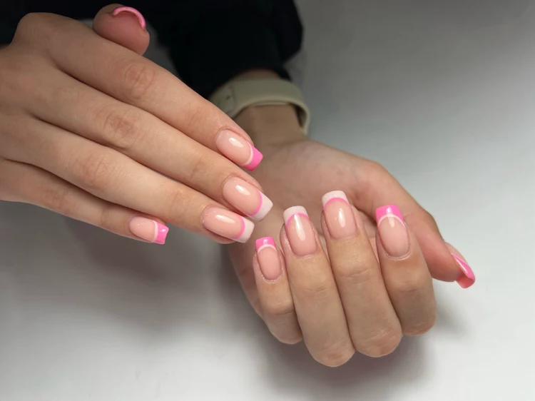 double french nails in rosa und pink