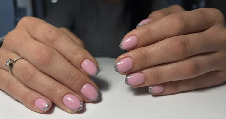 glitzernde french tips für besondere anlässe