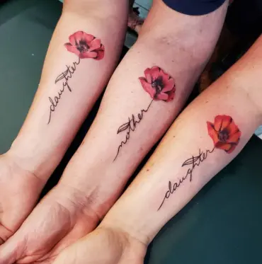 Mutter Tochter Tattoo mit Rose