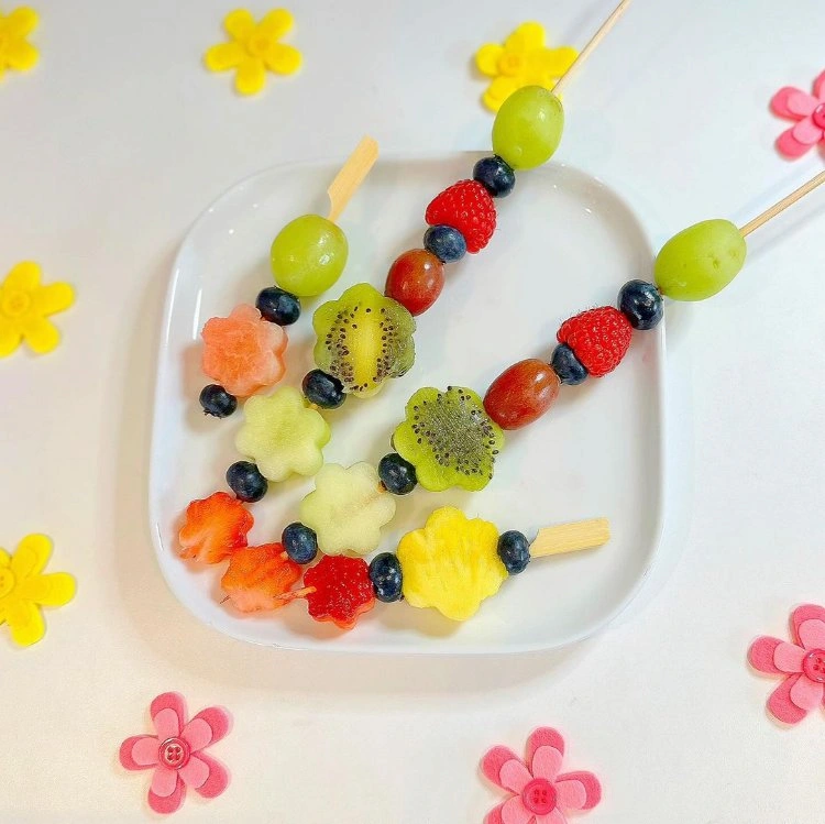 Fun fruit skewers for kids: animals, flowers and figures