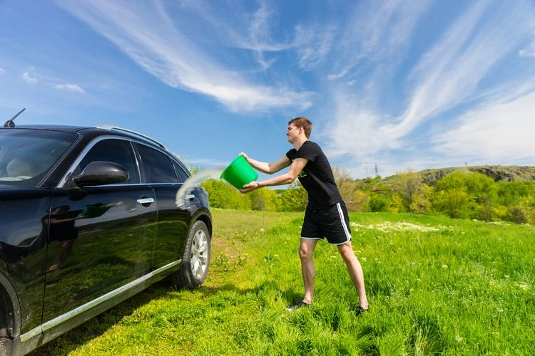 Was kann man alles mit Regenwasser machen? Auto waschen