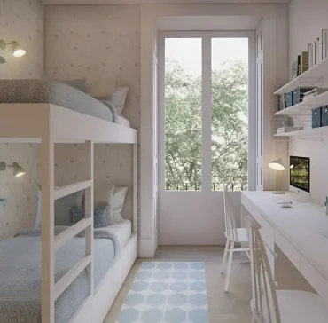 Schmales Zimmer für zwei Kinder einrichten mit Doppelstockbett und langem Schreibtisch