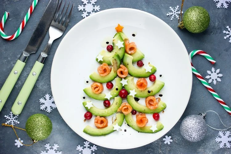 Tannenbaum mit Avocados kreieren