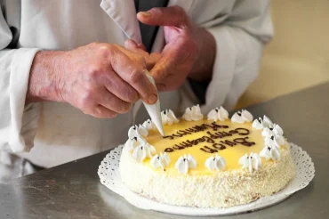 Torte beschriften - Anleitung