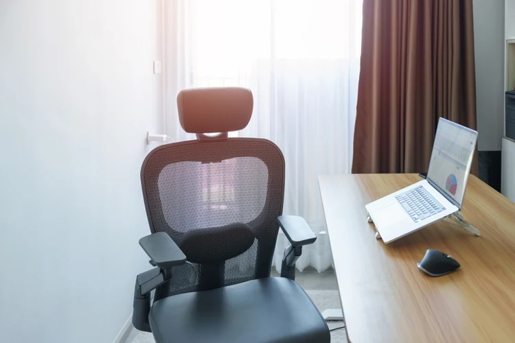 ergonomischer bürostuhl für den perfekten halt im homeoffice