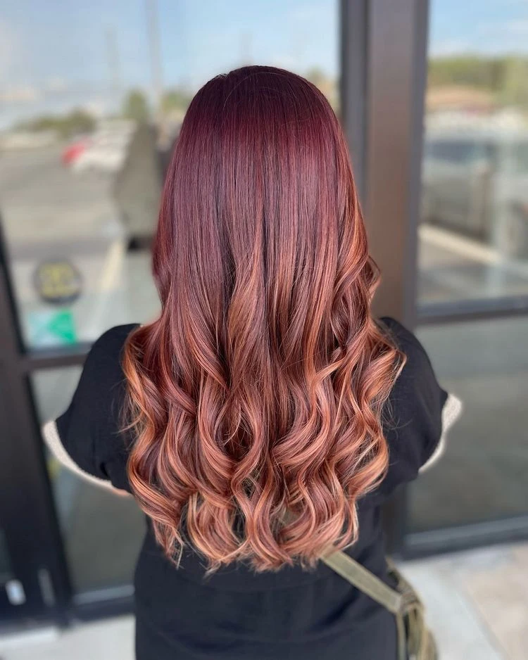 Kupfer-Balayage liegt im Trend