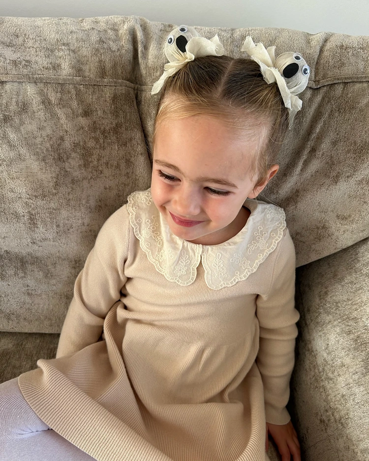 ghost buns halloween frisur für mädchen