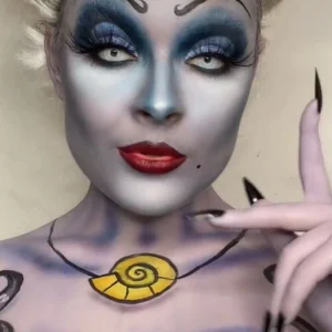 ursula make up den hauptcharakter im arielle film schminken