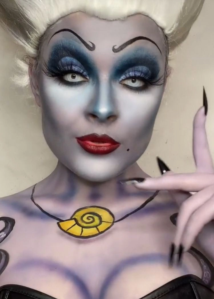 ursula make up den hauptcharakter im arielle film schminken