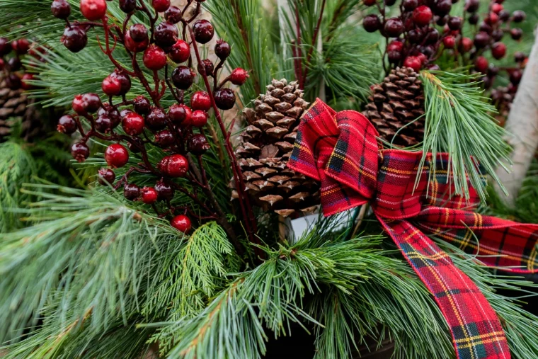 Adventsgestecke-f-r-drau-en-Coole-DIY-Ideen-zum-Selbermachen