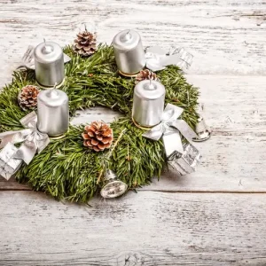 Adventskranz in Silber oder Grau selber machen