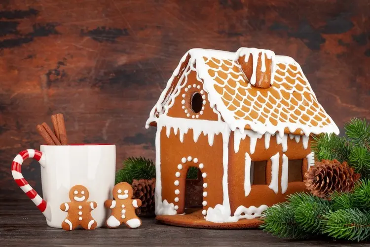 Lebkuchen servieren auf der Glühweinparty in beliebigen Formen