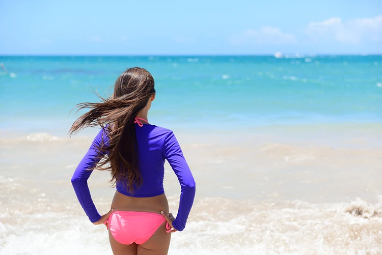 spf bluse für den strand unverzichtbar