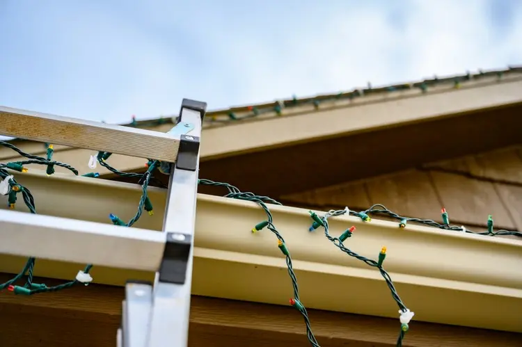 Zu Weihnachten dekorieren einfach gemacht mit wiederverwendbaren Haken