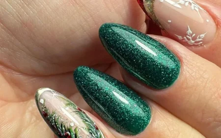 Grüne Weihnachtsnägel: Elegante und festliche Nageldesigns