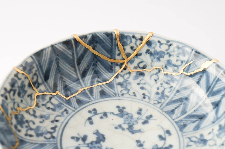 die kunst des kintsugi schönheit in jedem riss