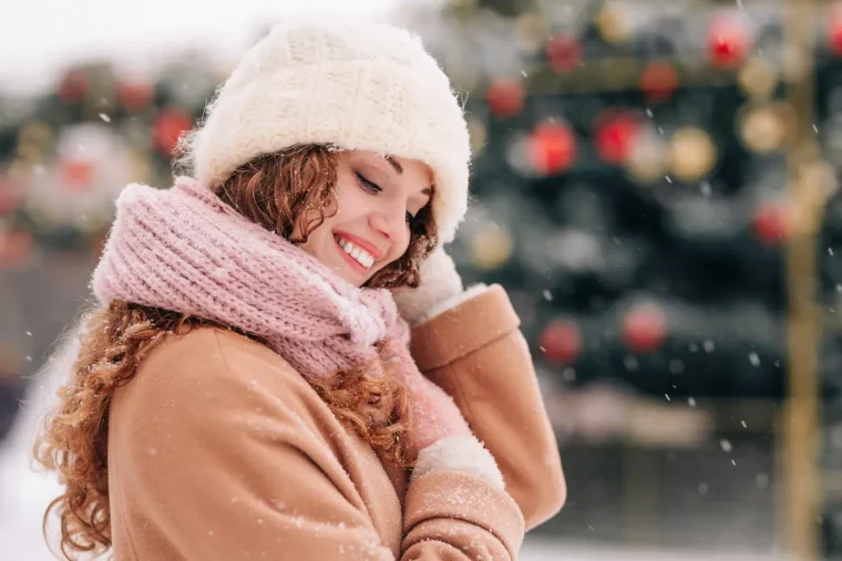 die richtige pflege für locken im winter