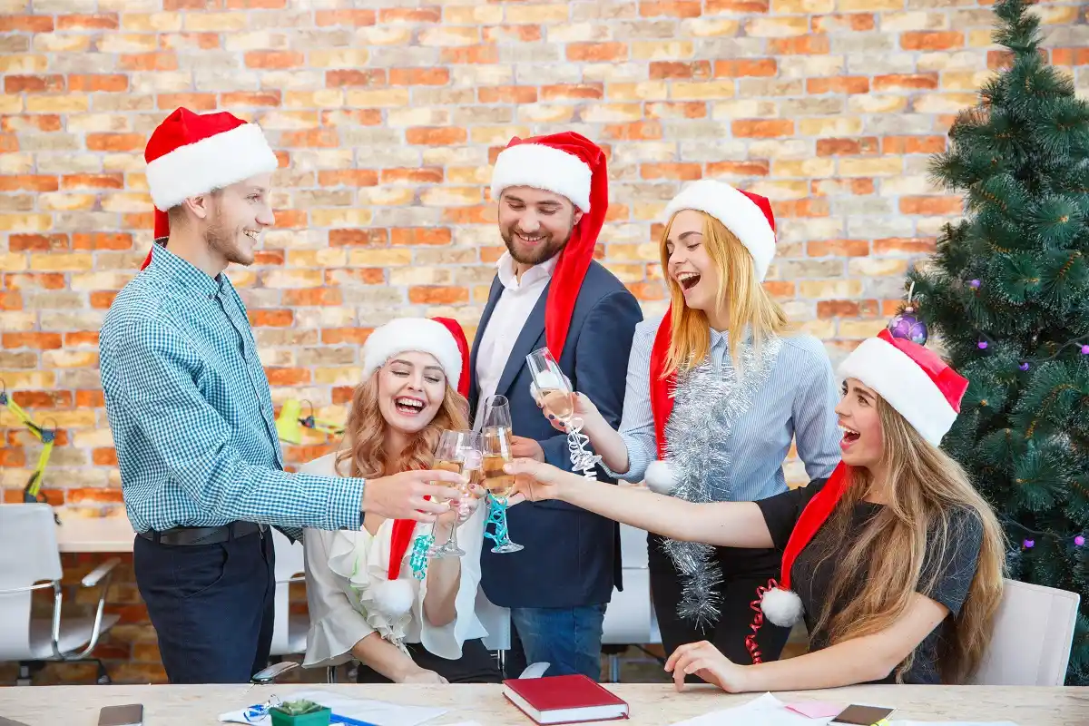 was anziehen bei weihnachtsfeier in der firma