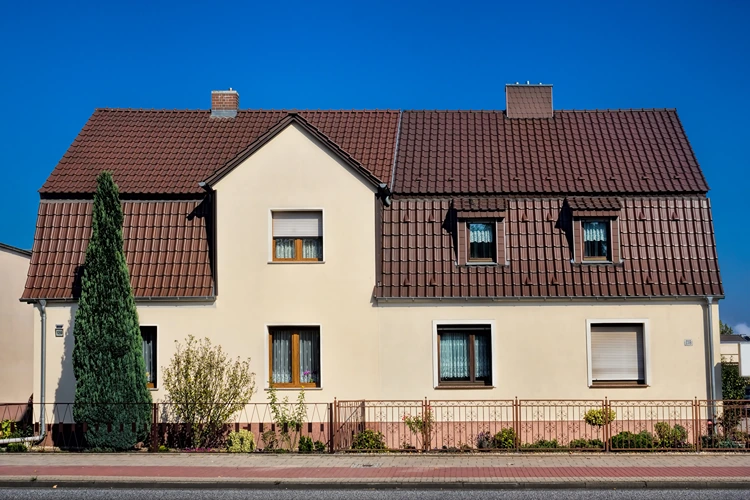 mansardendach mit großem dachgeschoss