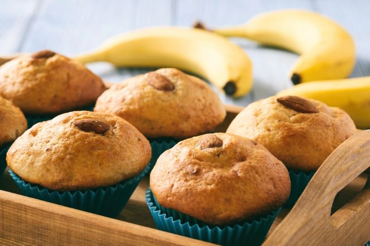 Muffins mit Banane und Schokolade selber machen 