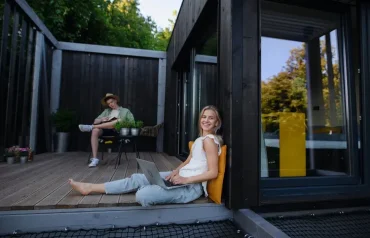 Container mit Holzverkleidung - Tiny House mit Charakter