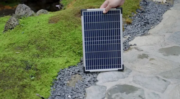 Das Solarpanel funktioniert auch an bewölkten Tagen