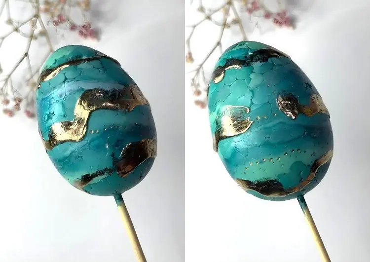 Styroporeier bemalen und mit Goldfolie gestalten