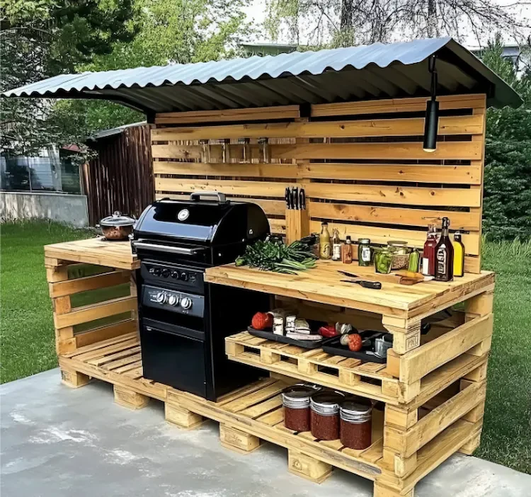 aussenküche aus paletten im garten