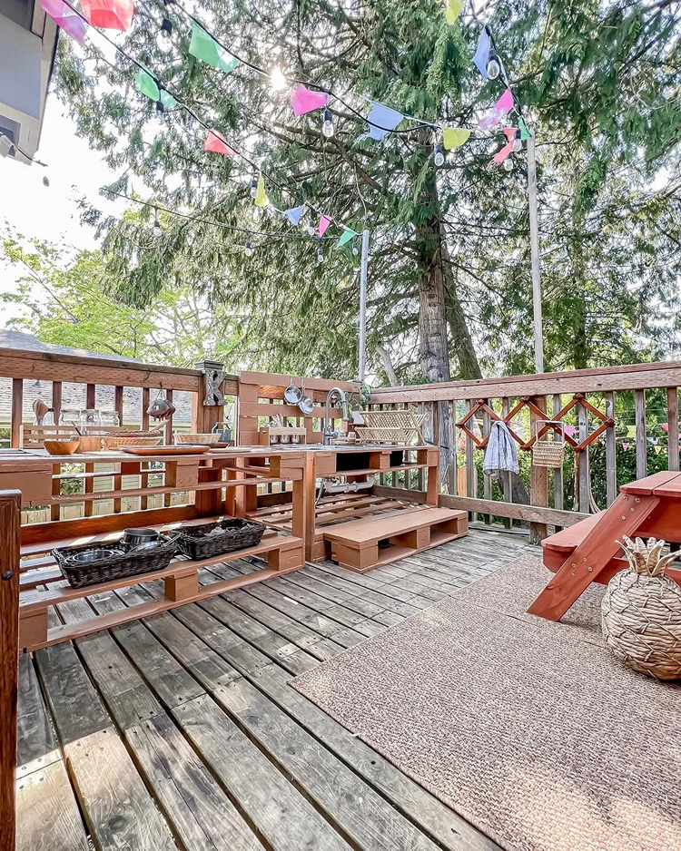 diy spielküche aus paleten outdoor