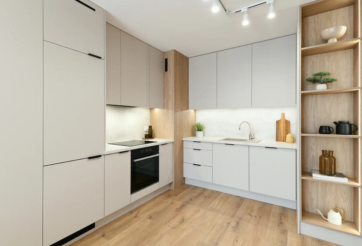 Eckküche mit Charakter und offenen Wandregalen aus Holz