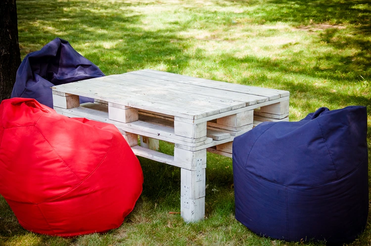 einfacher diy tisch aus europaletten