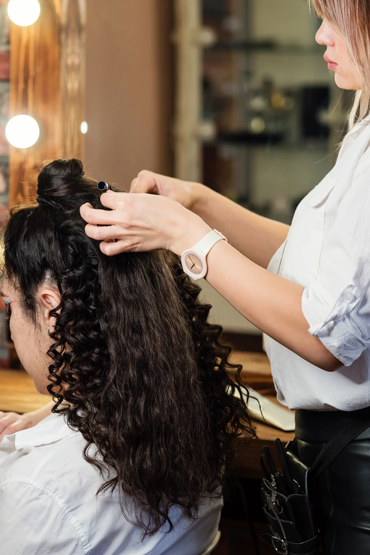 step by step der lockenprozess beginnt