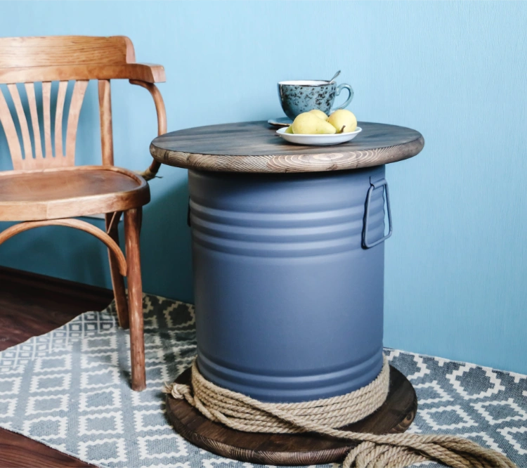 tisch im industriellen stil aus einer kabeltrommel