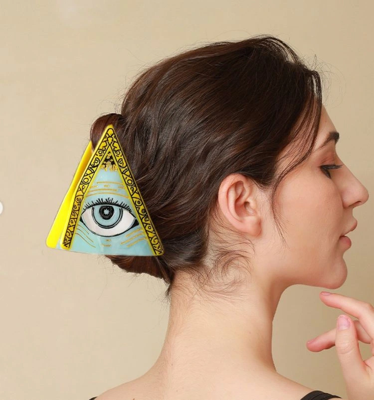 claw clip frisur ideen für kurze feine haare angesagtes accessoire