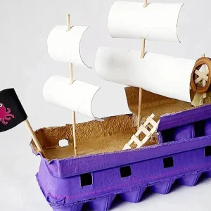 diy schiff aus eierkarton lila bemalt