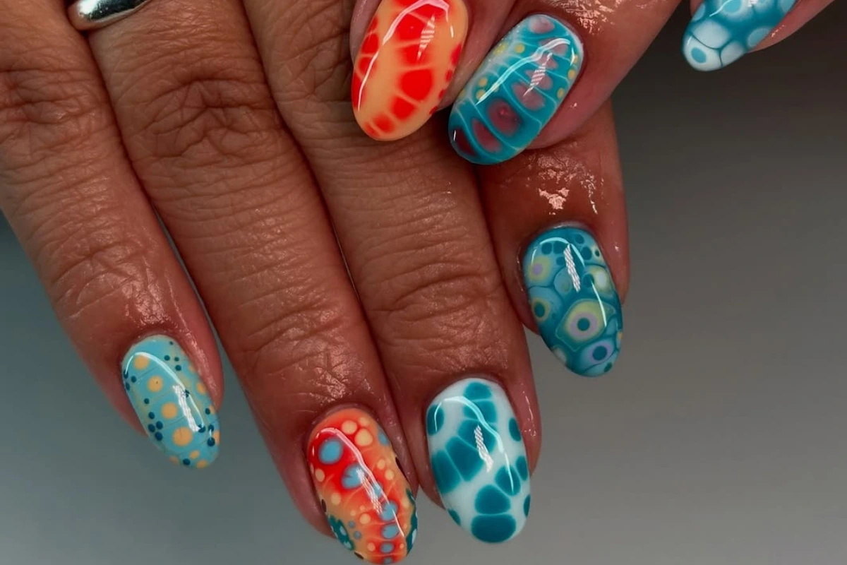 blooming gel bunt nageltrend sommer 2025